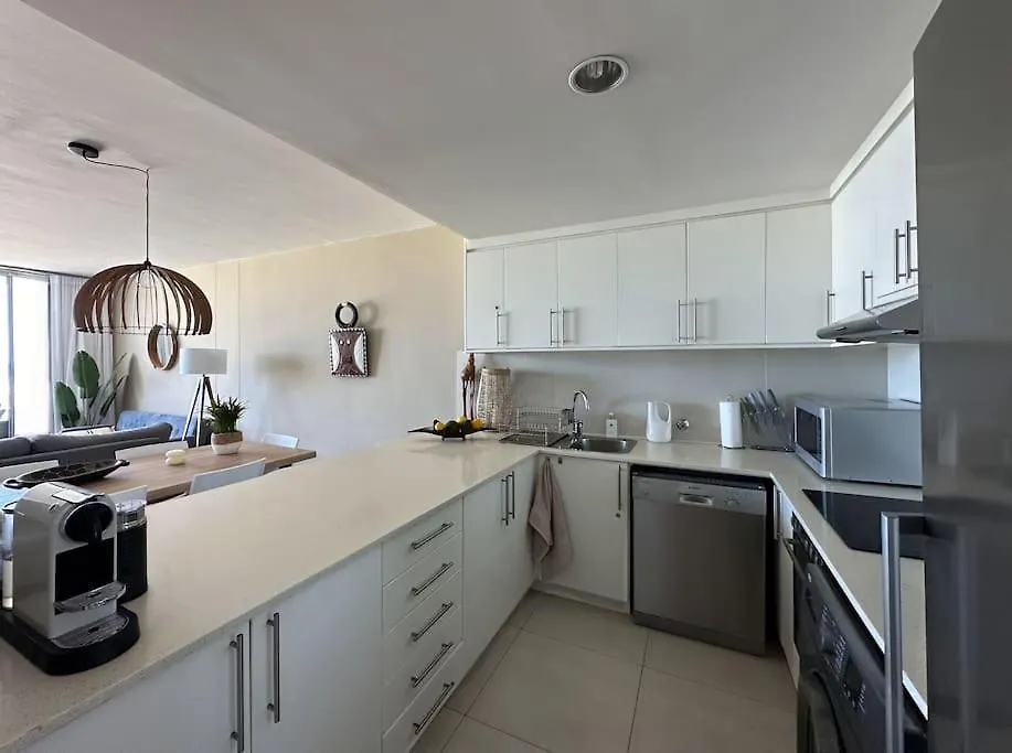Huisie Dolphin - 3 Bedroom Luxury Ocean View Apartment Cape Town 0*,